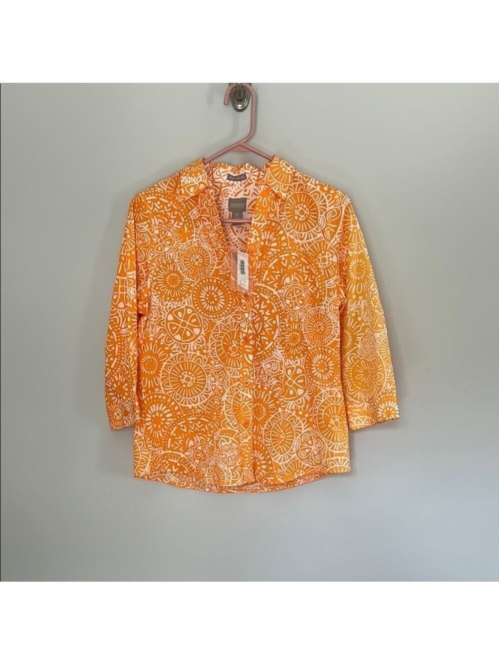 NWT Chico’s Wrinkle Resistant Button Down Blouse